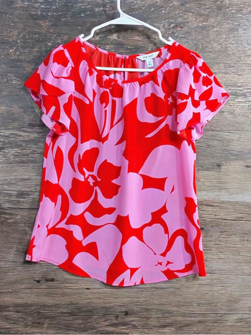 Nine West Pink and Red Floral Flutter Sleeve Blouse